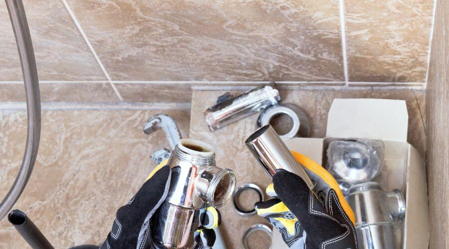 Professional gutter cleaning in Lucama, NC